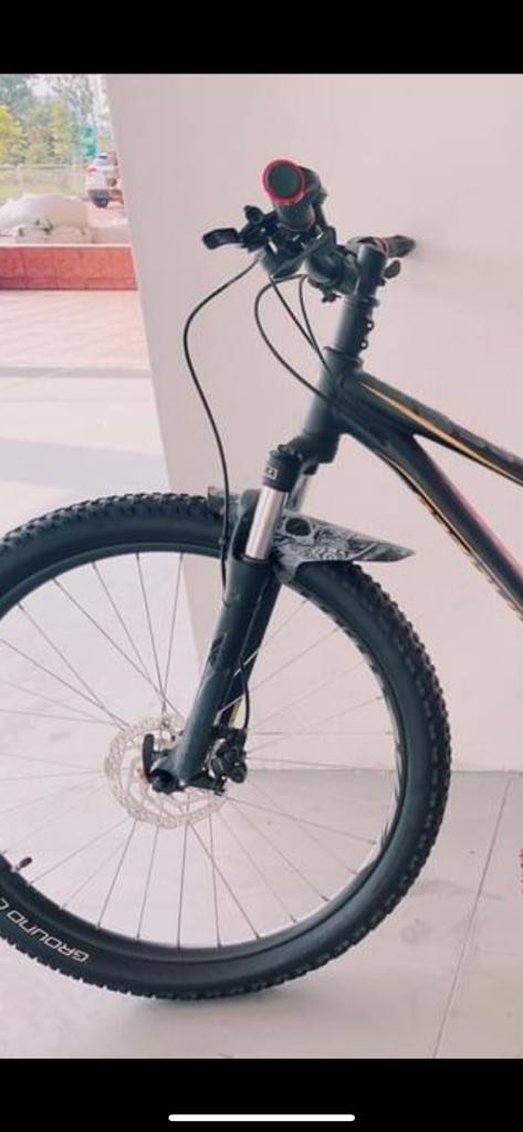 Specialized men's pitch sales