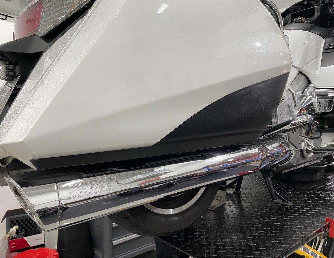 Vance and hines goldwing clearance exhaust