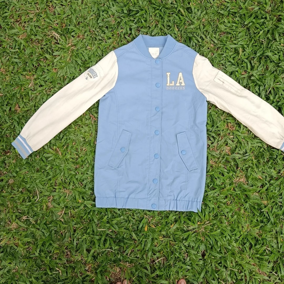 Jaket dodgers majestic la vintage mlb jaket nba, Fesyen Pria, Pakaian ,  Baju Luaran di Carousell