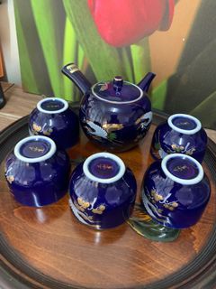 Vintage Japan Flying Crane Tea Set: 九谷燒三山窯创作陶製鶴Teapot & 5 cups. Cobalt blue