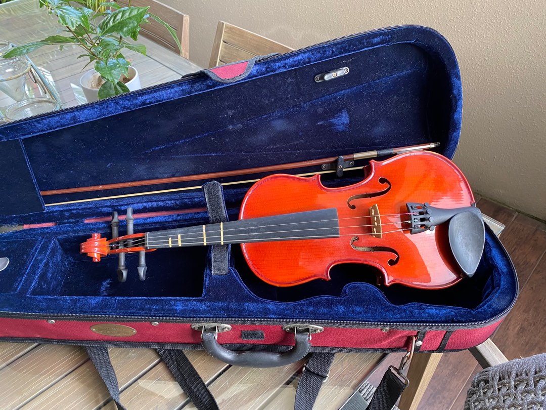 Violin, Hobbies & Toys, Music & Media, Musical Instruments on Carousell
