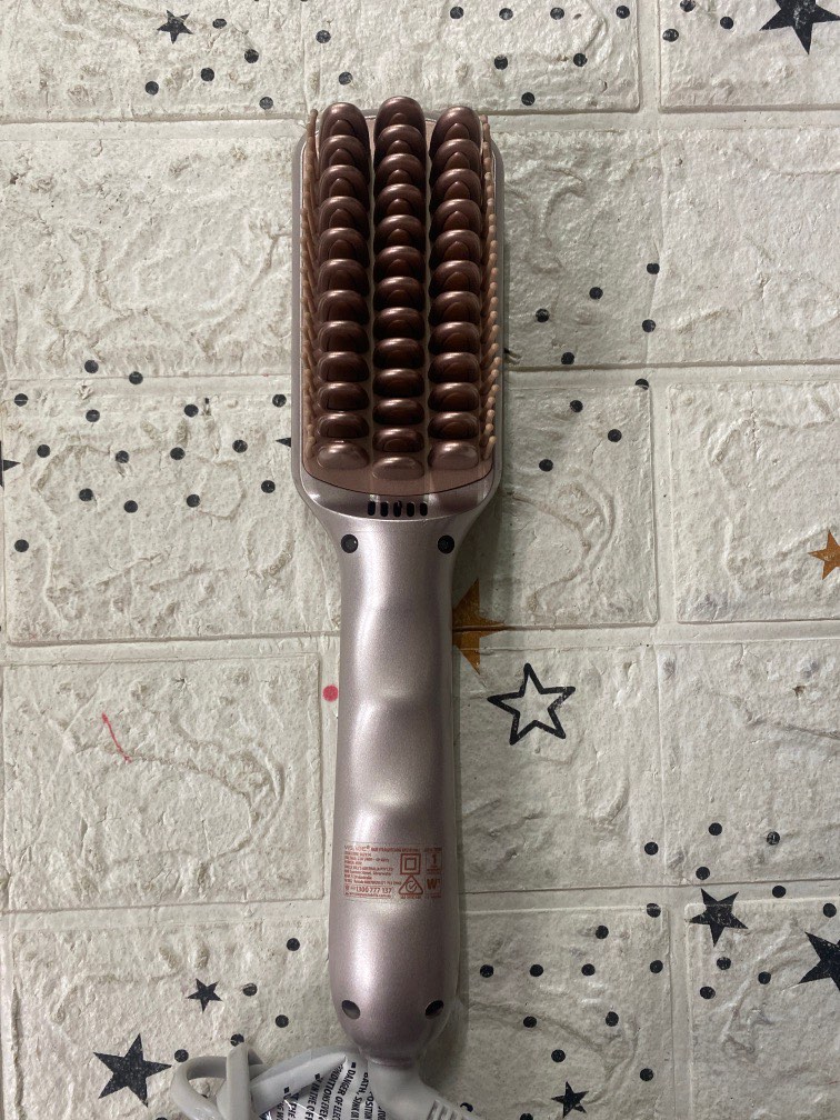 Visage Hair Straightening Brush, Beauty & Personal Care, Hair on Carousell