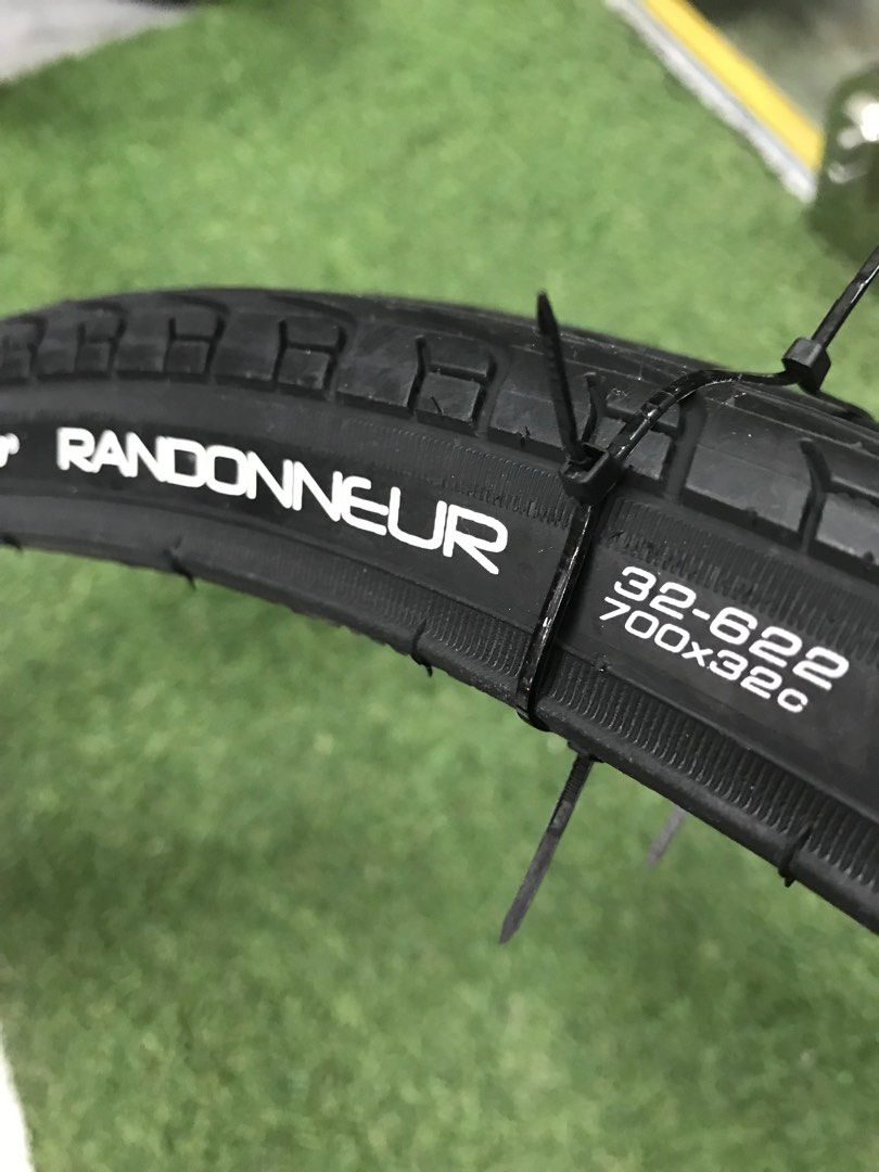 Vittoria Randonneur 700 x 28c 32c Road tires