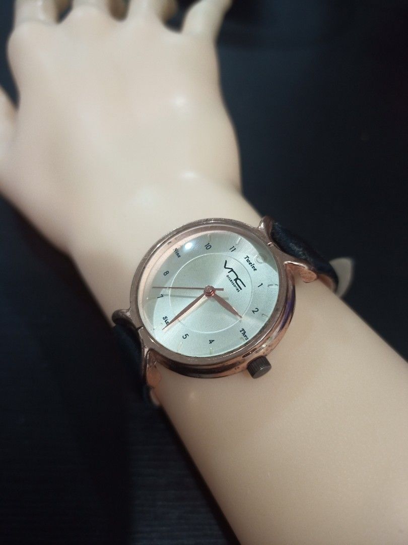VNC Ladies watch, Women's Fashion, Watches & Accessories, Watches on Carousell