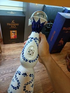 Whiskey / minuman halus / tequila Azul
