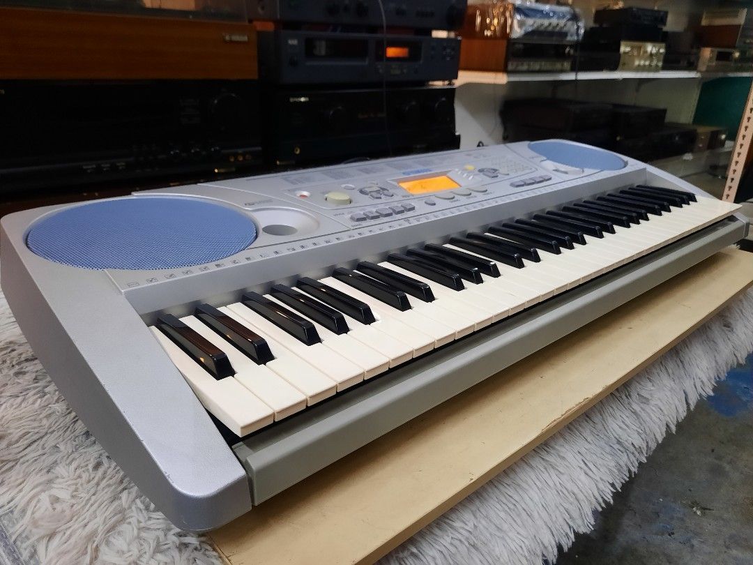 Yamaha keyboard psr275, Hobbies & Toys, Music & Media, Musical