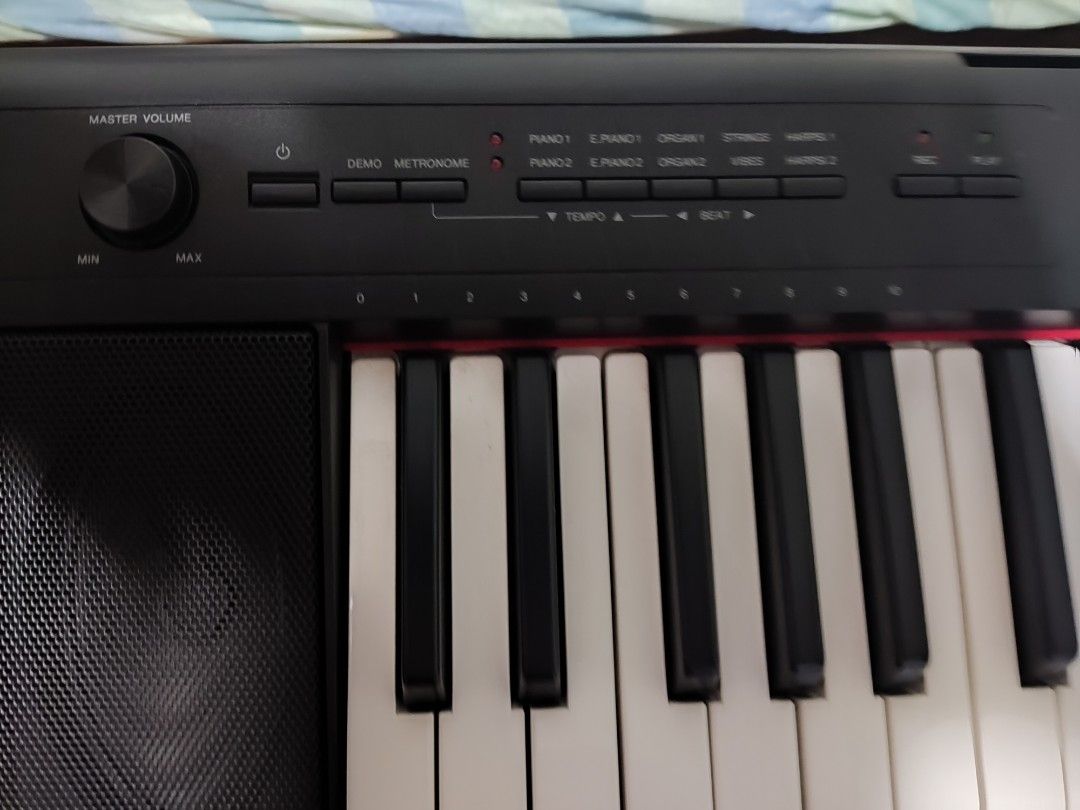 Yamaha Piaggero NP12 keyboard with FREE X Stand, Sustain Pedal and Dust