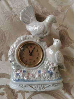 2 love birds porcelain ornament clock display vintage collectibles