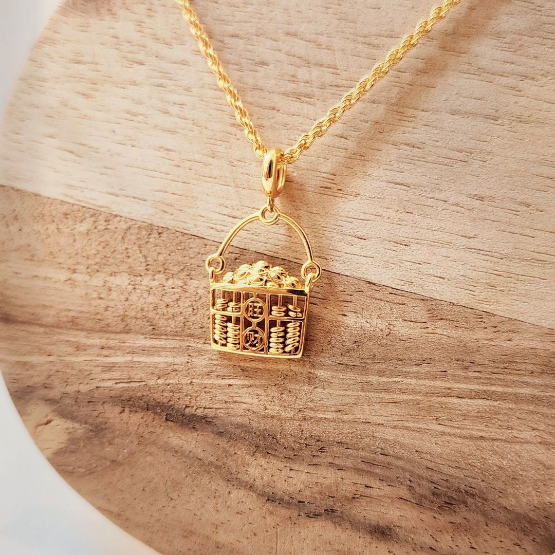 Gold pendant necklace womens sales