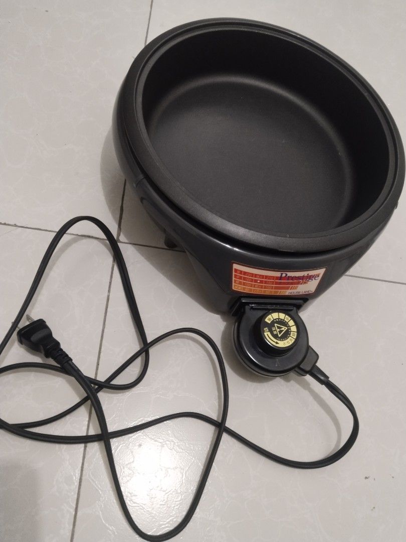 Affordable Houseland Tabletop Grill pan 😮😍👌 110 volts (Category: Cookers) located in Bulacan. Submitted by afford.japan (Listing ID 1256199063, Image 1). Description: Affordable Houseland Tabletop Grill pan 😮😍👌 110 volts.