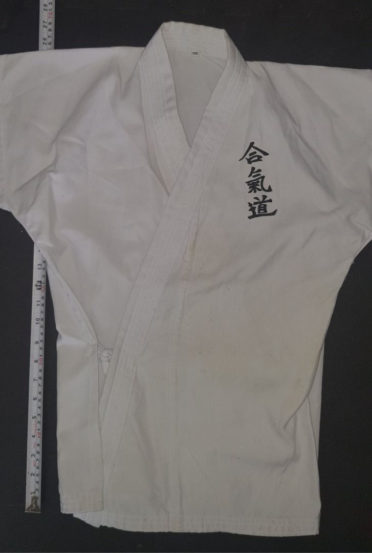 Aikido Uniform for kids (Category: Combat Sports) located in Mandaluyong City. Submitted by gamsy (Listing ID 1256130783, Image 2). Description: .