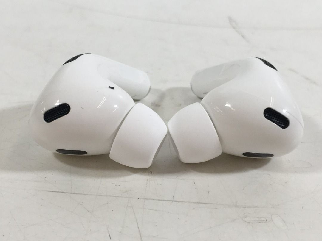 セール特価 Maria 専用AirPods Pro 第2世代 MQD83J/A×2台 イヤフォン