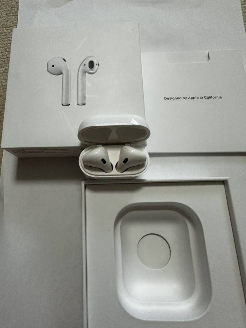 Apple AirPods with Charging Case 第2世代MV7N2J/A, 音響器材