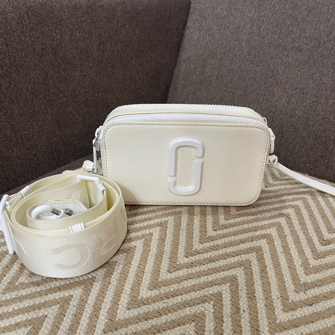 Marc Jacobs Snapshot DTM Sunkissed, Luxury, Bags & Wallets on Carousell