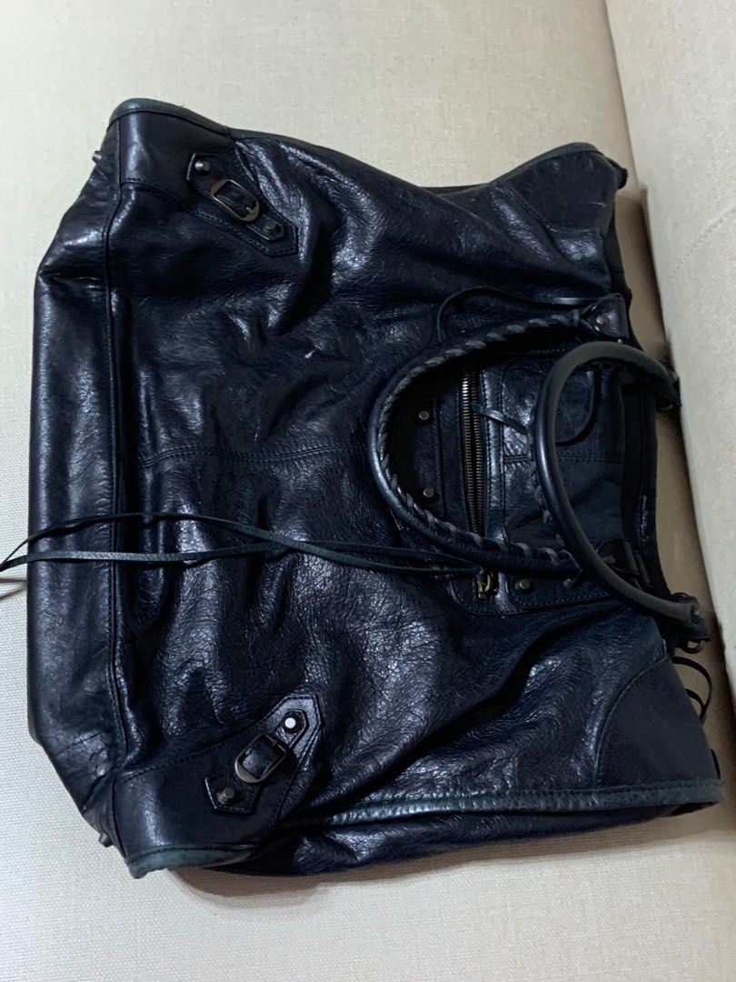 Balenciaga weekender travel bag online