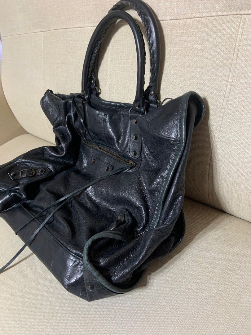 Balenciaga weekender travel bag online