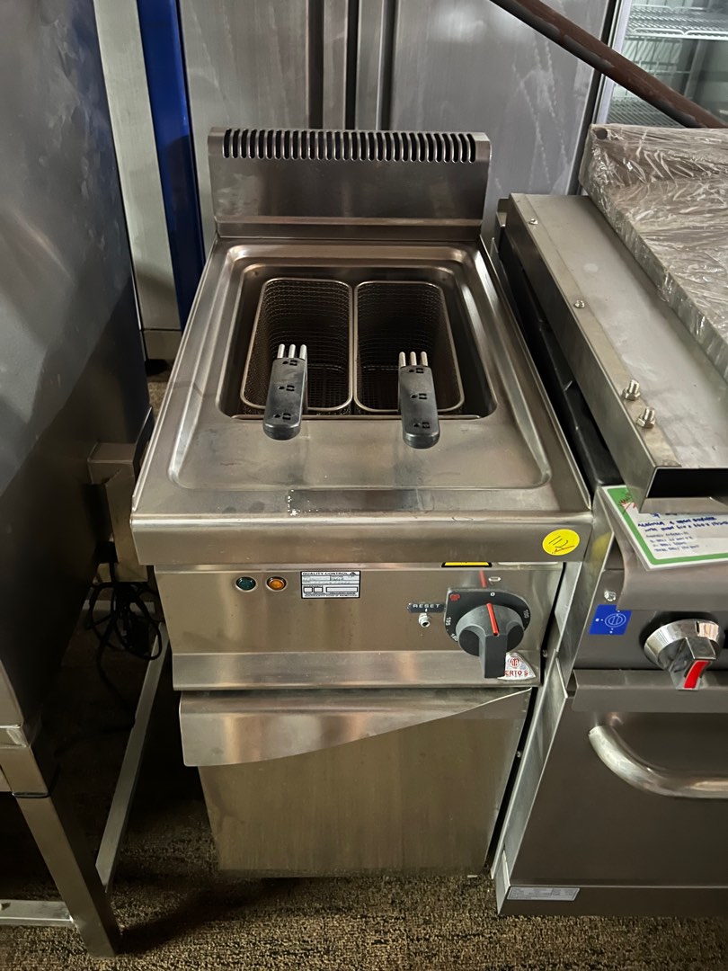 Electric fryer deals for sale