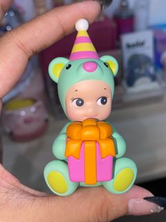 (Category: ) located in . Submitted by kimchix_ (Listing ID 1256213511, Image 1). Description: .