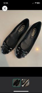 Black TOD’S flats