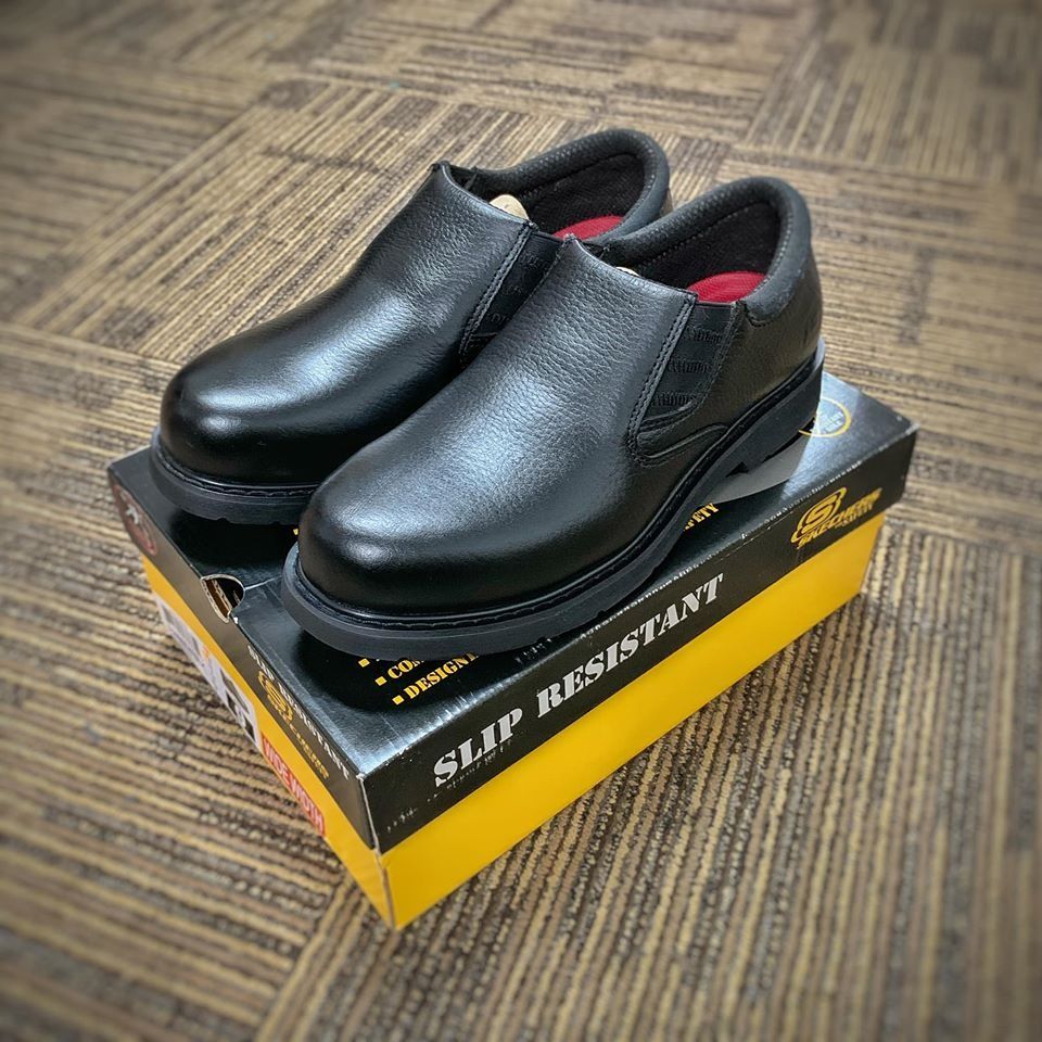 sketchers safety boots