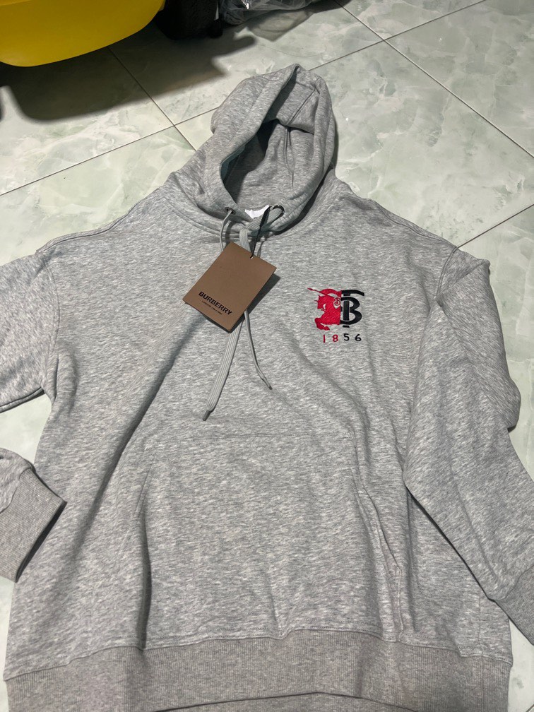 Bnwt authentic burberry grey Hoodie pullover L Men s Fashion
