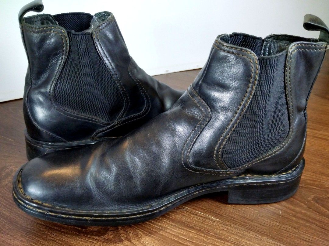 Chelsea boots by on sale born