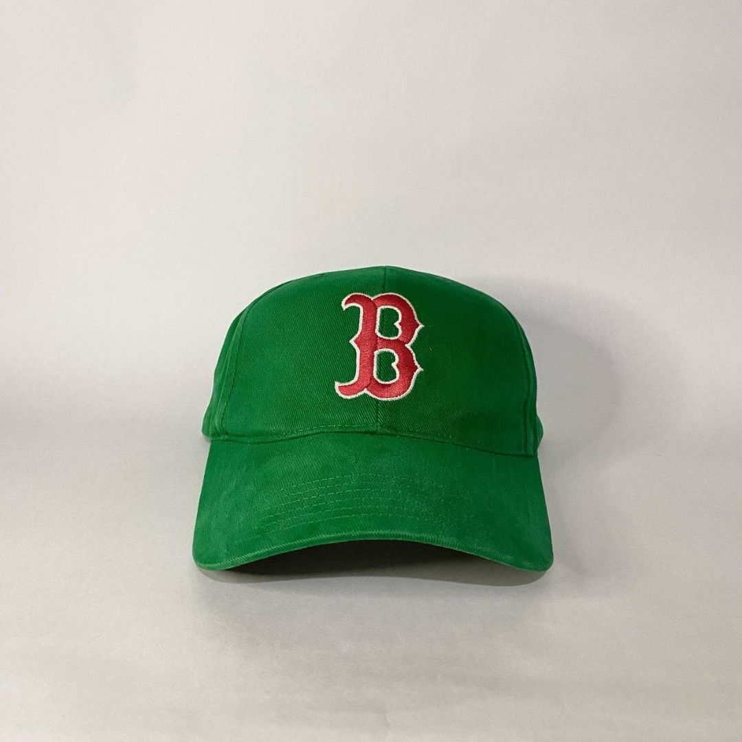 Vintage Nike Boston cap, Men's Fashion, Watches & Accessories, Cap & Hats  on Carousell