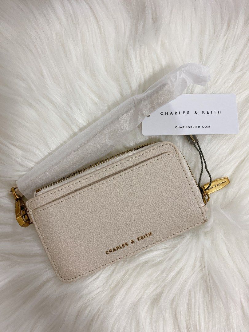Wristlet with best sale card slots