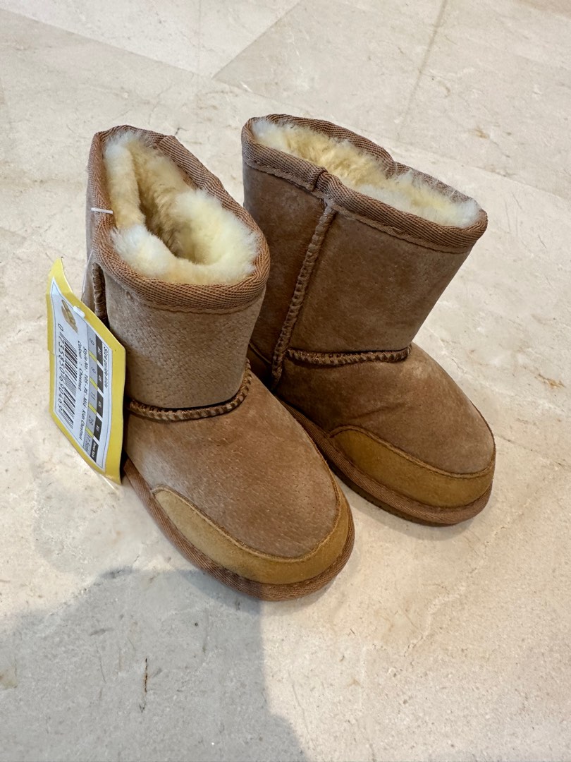 Girls ugg clearance like boots