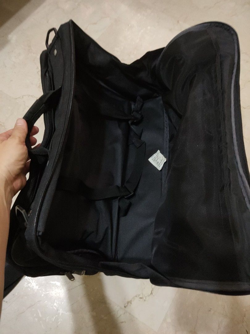 Weekender bag with laptop sleeve store