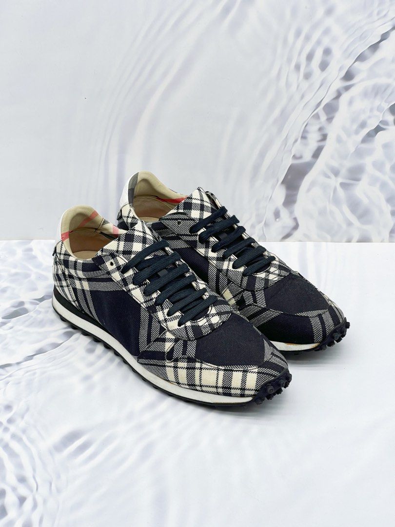 Burberry online travis sneakers