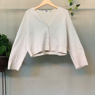 CARDIGAN CROP UNIQLO WARNA BW CREAM