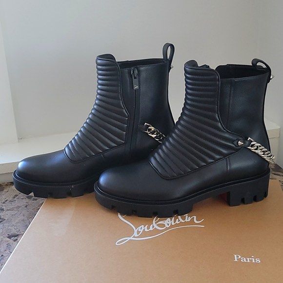 Max chain sale sole boots