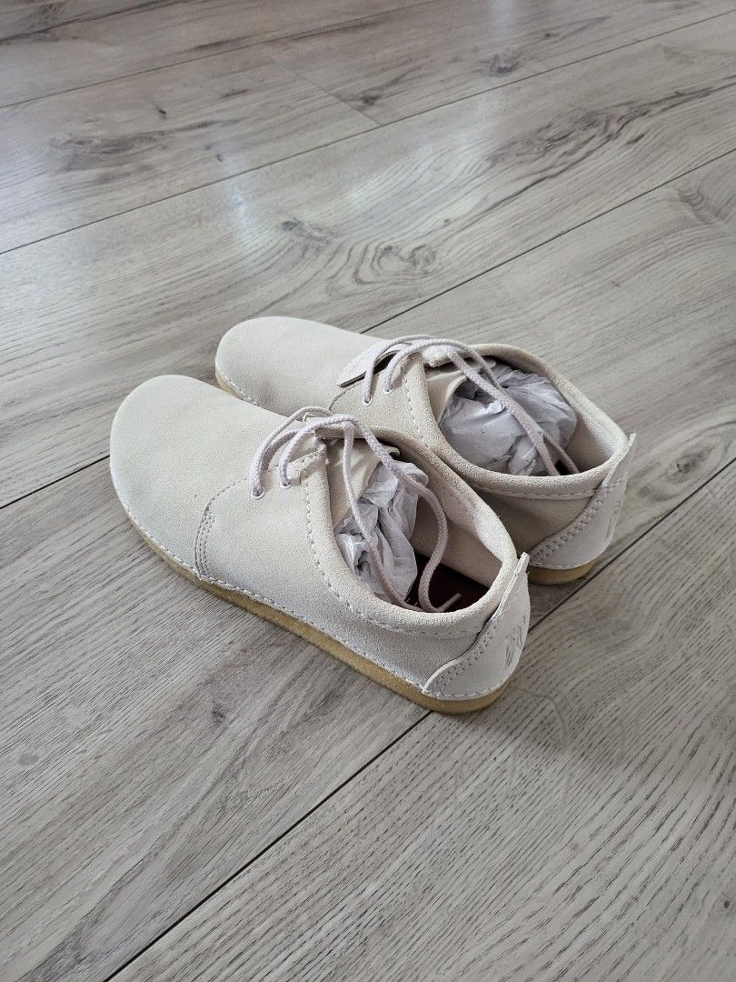 Clarks ashton off white sale