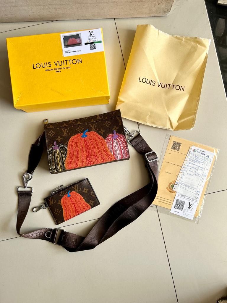 Louis vuitton pumpkin minaudiere best sale