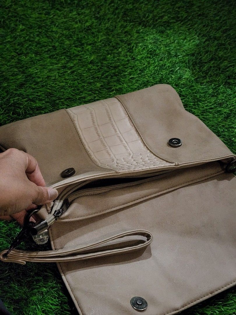 Clutch Women Bata Fesyen Wanita Tas Dompet di Carousell