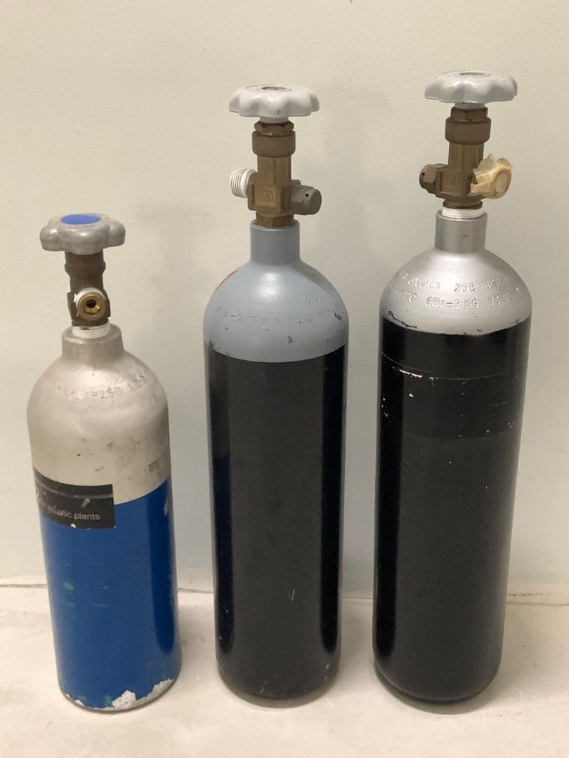 Co2 canisters/tanks, Pet Supplies, Homes & Other Pet Accessories on Carousell