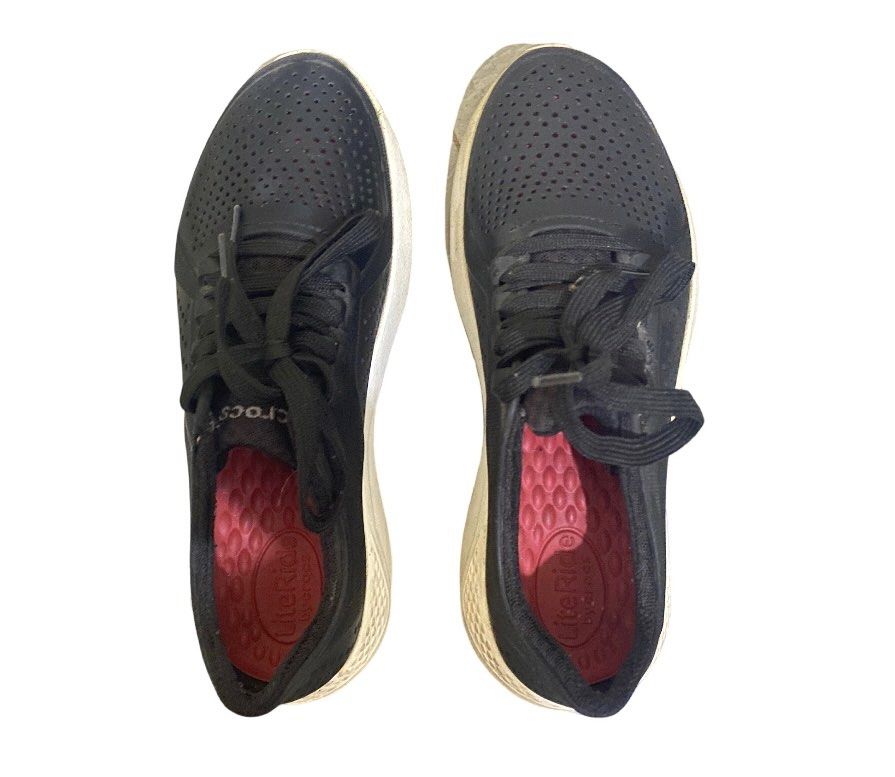 Crocs Literide Pacer in Black (Category: Sneakers) located in Batac City. Submitted by danielleqmd (Listing ID 1256146211, Image 1). Description: Used 4-5x for hospital duty No issues, no tears Authentic First ever design of Literide Pacer (bought 2021) RFS: not being used anymore.