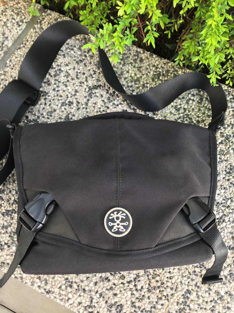 Crumpler 5 million online dollar bag