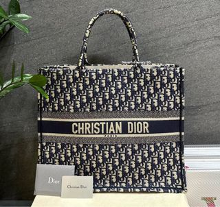 🔥LAST DIOR Oblique Bucket Bag, Luxury, Bags & Wallets on Carousell