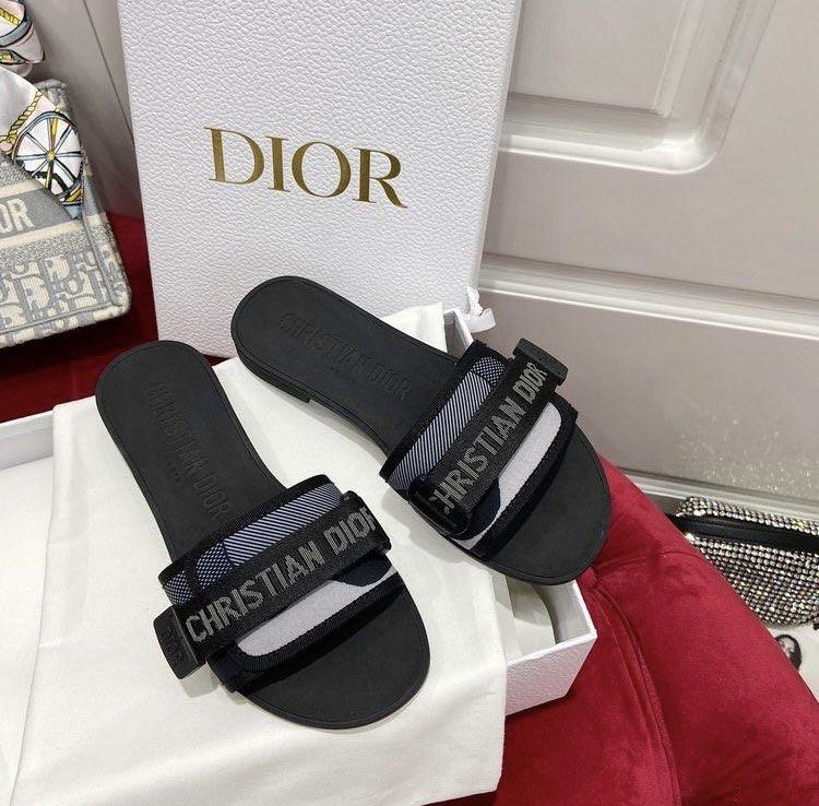 Diorevolution slides new arrivals