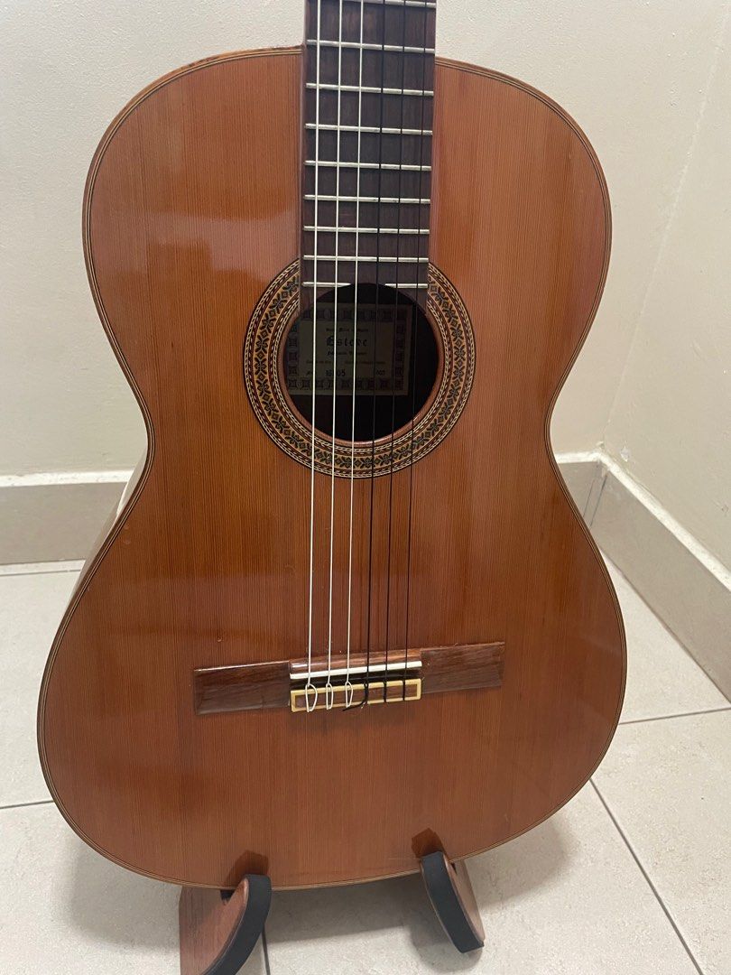 Esteve Classical guitar, Hobbies & Toys, Music & Media, Musical