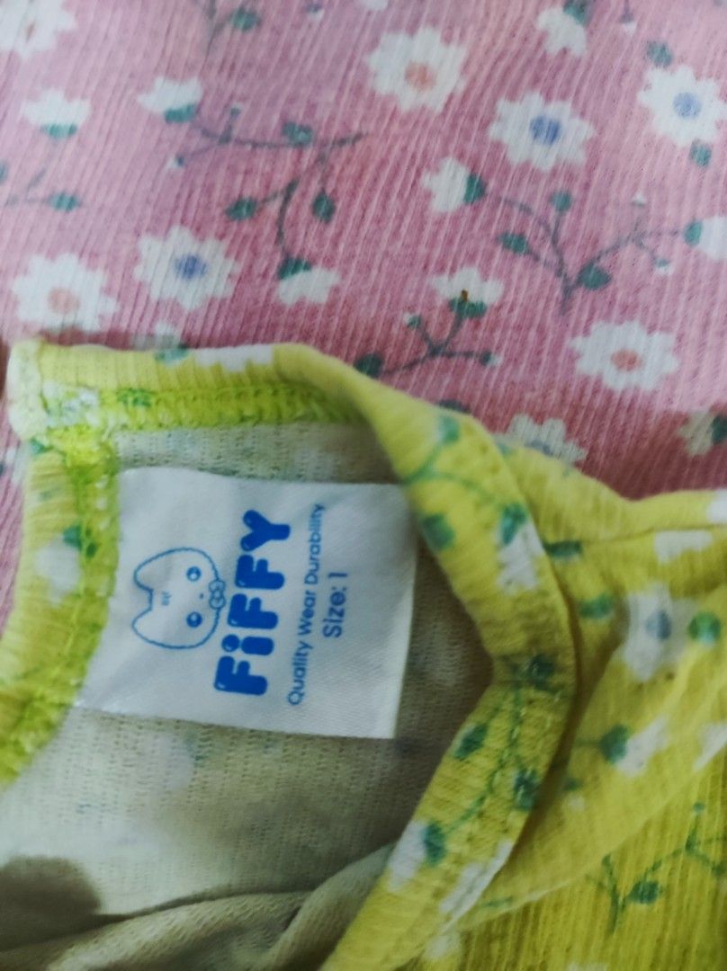 Fiffy Sets (Category: Babies & Kids Fashion) located in Subang Jaya. Submitted by cteaz_ (Listing ID 1256252012, Image 2). Description: .