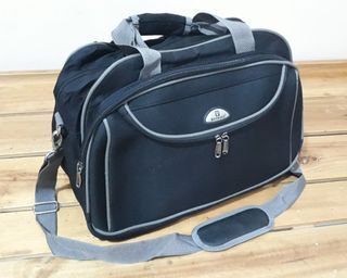 For sale‼ Original Voyager Classic Cabin Hand Carry Travel Bag