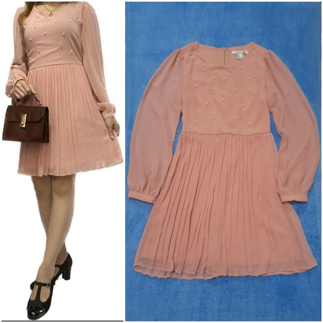 Forever 21 Light French Pink Light Peach Pink Pearl Designed Bishop Sleeves Pleated Chiffon Dress