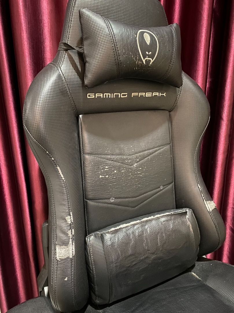 Gaming freak carbon throne deals