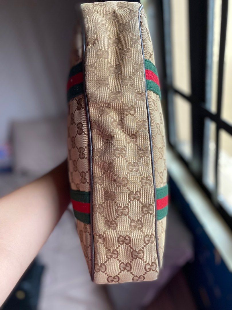 Gucci Lightly used brown Gucci laptop bag - Gem