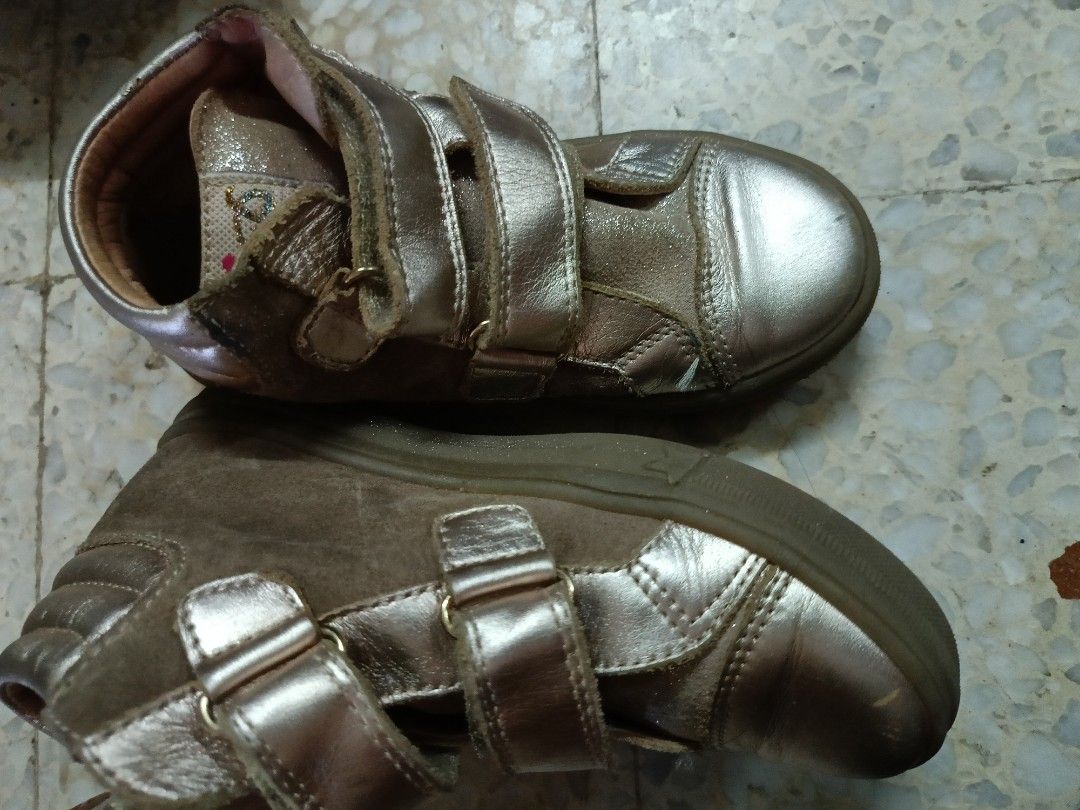 Guess girls shoes discount