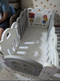 Haenim 6 Panels Playpen Fence (Mat NOT included)