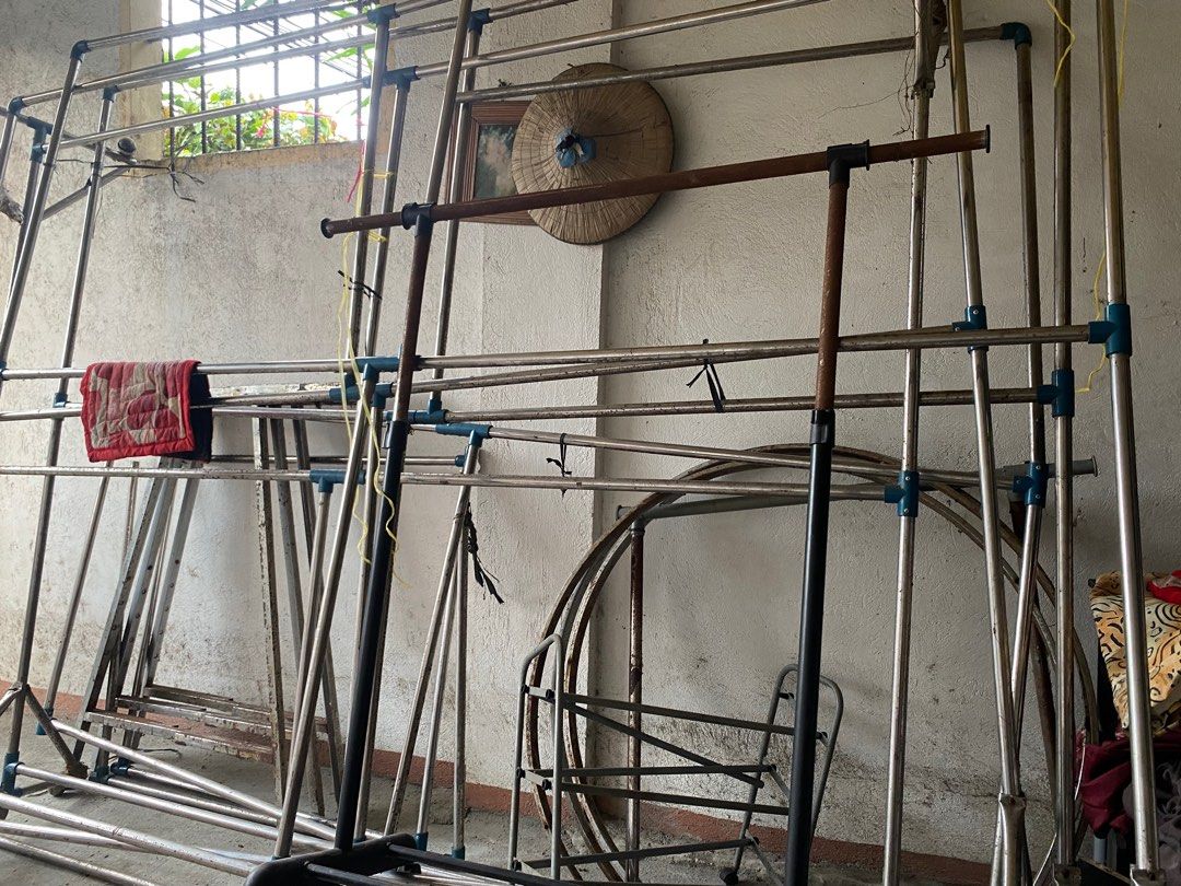 Hangeran na bakal pang ukay, Furniture & Home Living, Home Improvement & Organization, Clothes